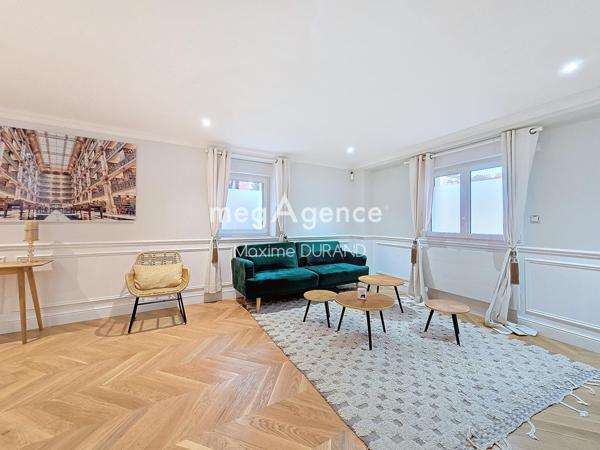 Maison à CHOLET, 49300 - 8 pièces 215m²