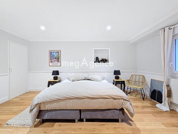 Maison à CHOLET, 49300 - 8 pièces 215m²