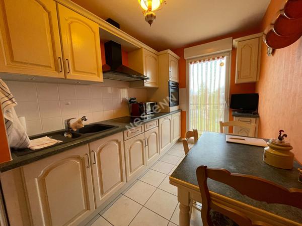 Appartement Avrillé - 2 chambres - balcon - stationnement sous-sol