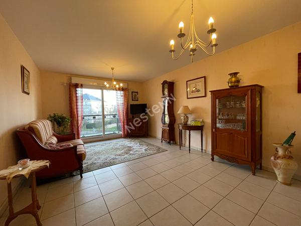 Appartement Avrillé - 2 chambres - balcon - stationnement sous-sol