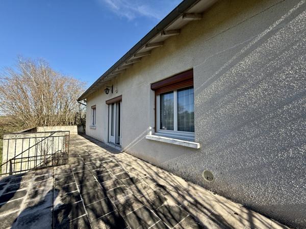 Maison sur sous-sol et terrain