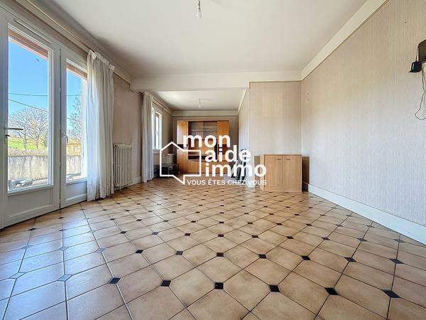 Maison sur sous-sol et terrain