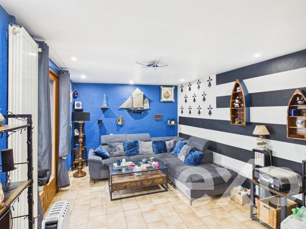 Maison de village entièrement rénovée à vendre