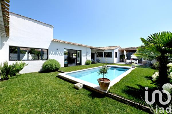 Maison à vendre 5 pièces 141 m² Saint-Martin-de-Ré