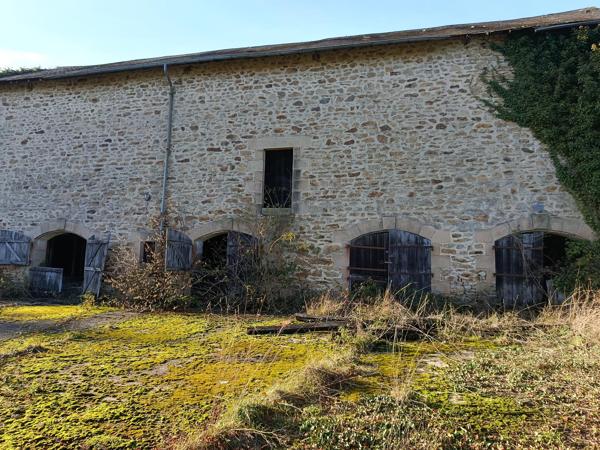 Grange à vendre à Saint-Dizier-Masbaraud (23400) - Creuse
