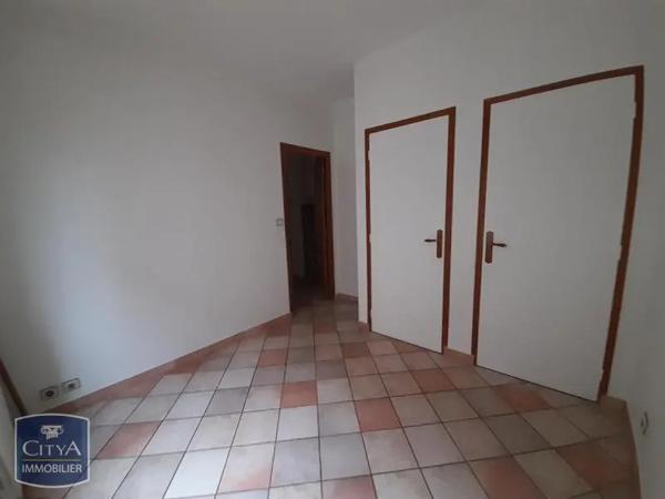 Appartement à louer 3 pièces 76.4m² Agen (47000)