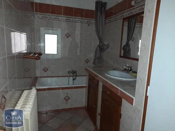 Appartement à louer 3 pièces 76.4m² Agen (47000)