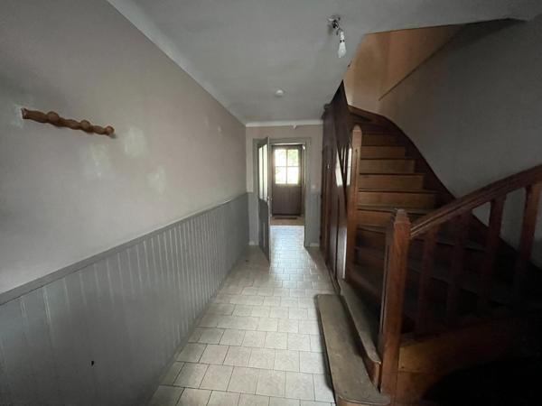 Maison de ville idéalement située en centre de La Flèche
