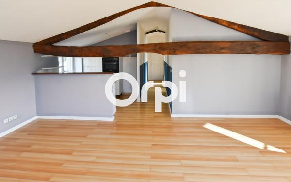 Appartement à louer    3 pièces •  Saint-Symphorien-sur-Coise