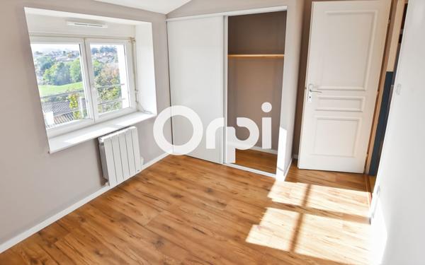 Appartement à louer    3 pièces •  Saint-Symphorien-sur-Coise