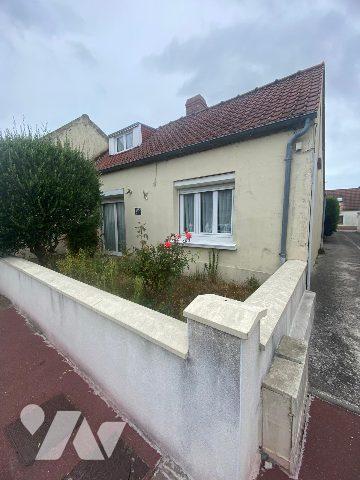 CALAIS PETIT COURGAIN MAISON SEMI PLAIN-PIED 2 CHAMBRES JARDIN PARKING