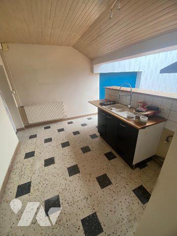 CALAIS PETIT COURGAIN MAISON SEMI PLAIN-PIED 2 CHAMBRES JARDIN PARKING