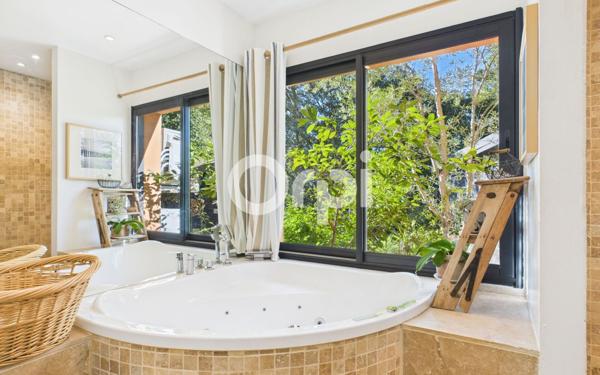 Maison à vendre    5 pièces • 188,81 m2 Montauroux