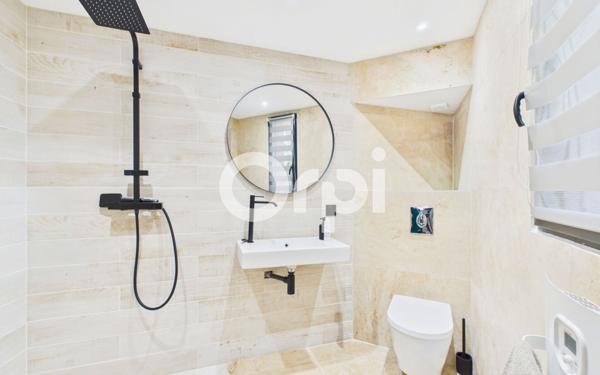 Maison à vendre    5 pièces • 188,81 m2 Montauroux