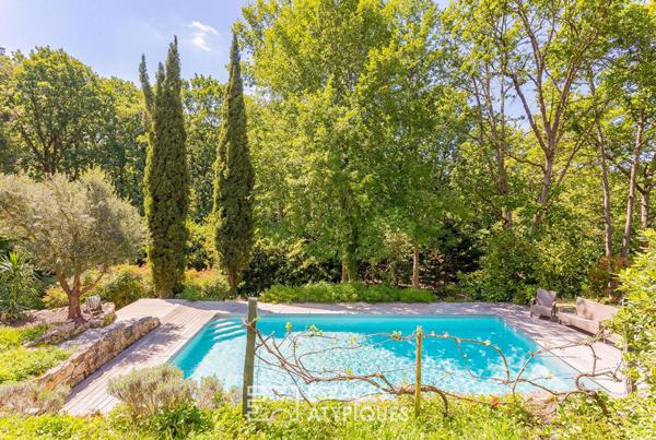 Maison d’architecte avec piscine et parc boisé à Aussonne