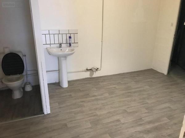 Fonds et/ou murs commerciaux à louer à Elbeuf en Seine-Maritime (76500), ref : 27063-L103