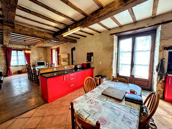 Maison à vendre à Saint-Séverin (16390) - Charente