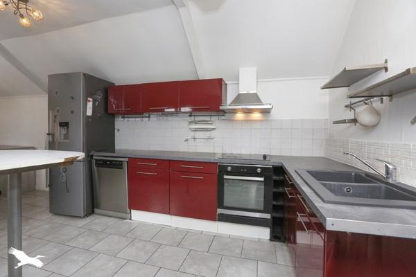 Maison 296 520 € Saint-Avertin 4 p 135 m² DPE D