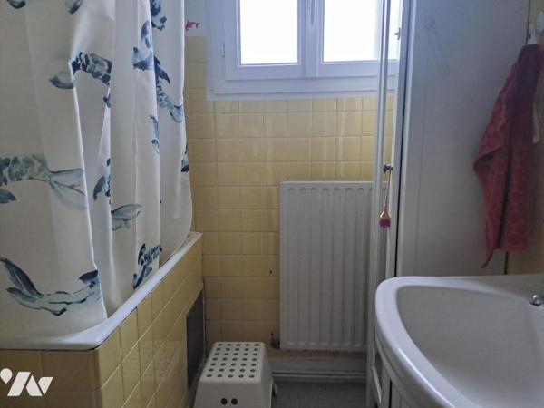 NANTES - MICHELET - Appartement RDC, 3 chambres une cave et un parking