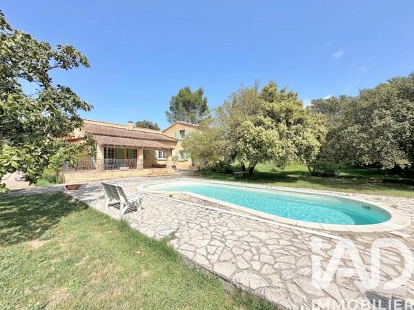 Maison à vendre 6 pièces 154 m² Castillon-du-Gard
