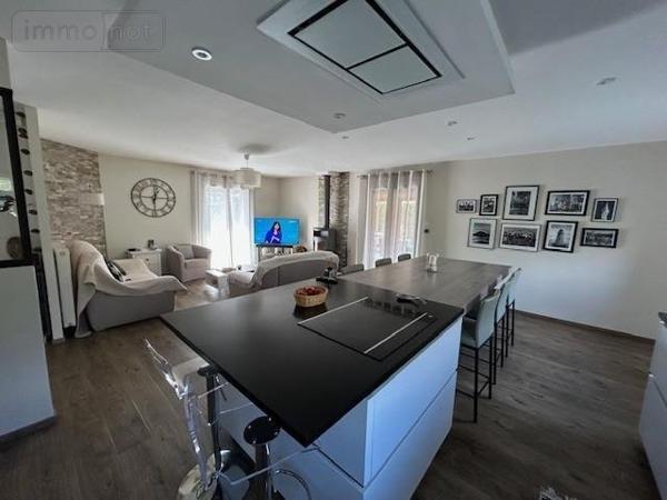 Maison à vendre à Pont-du-Château dans le Puy-de-Dôme (63430), ref : 63022-22