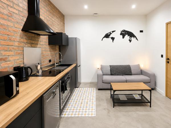 Appartement
         2 pièces
        - 35 m² 185 000 € *