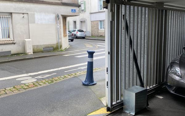 Stationnement à louer    Brest