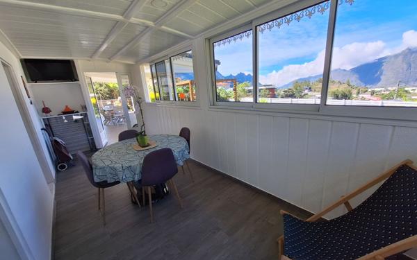 Maison à vendre    4 pièces •  Cilaos