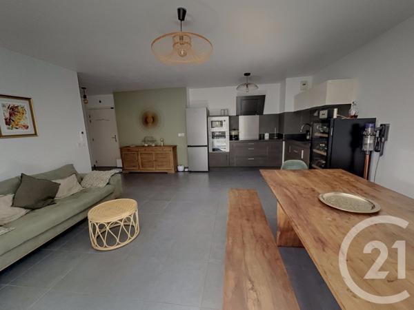 Appartement F3 à vendre  3 pièces - 63,80 m2 MARSEILLE - 13013