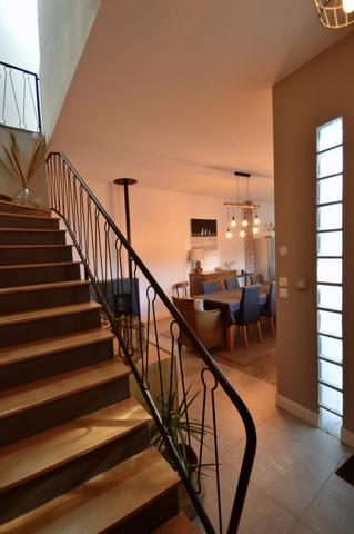 Maison 5 pièce(s) 3 chambre(s) 135 m²