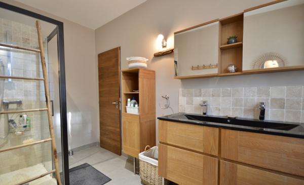 Maison 5 pièce(s) 3 chambre(s) 135 m²