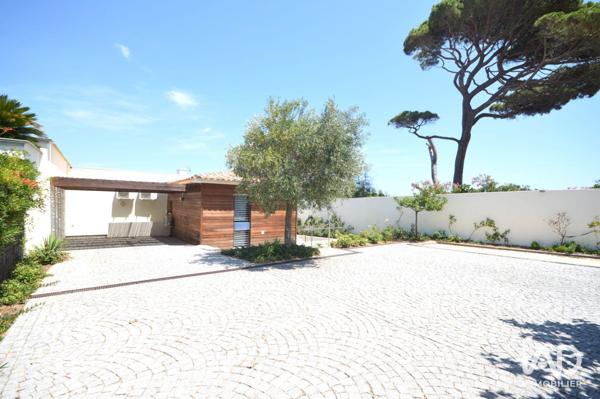 Maison à vendre 5 pièces 140 m² Sainte-Maxime