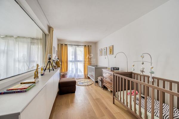 CHAVILLE - Duplex 5 pièces, calme et lumière €619 000 ** - Référence 660-C