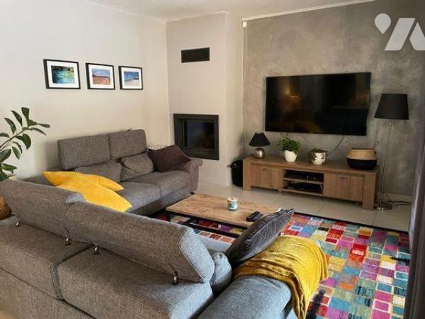 A vendre - Pierrevert (04) - Alpes de Haute Provence: 
Superbe villa d'env 133 m² située dans ...