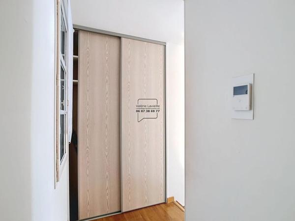 Marseille (13001) - Vieux Port / République  - Type 3 - 86 m2  + Balcon filant - VENDU LOUE