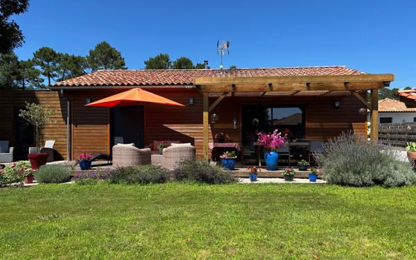 Maison à vendre    4 pièces •  Vielle-Saint-Girons