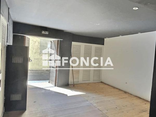 À vendre Local commercial 100 m² - Vienne 38200