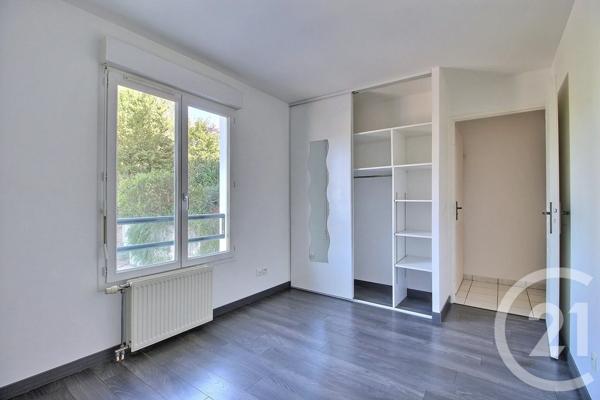 Appartement F4 à vendre  4 pièces - 76,81 m 2   THONON LES BAINS  - 74