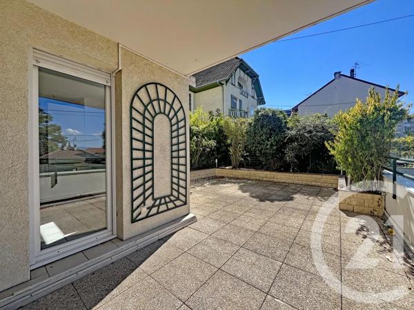 Appartement F4 à vendre  4 pièces - 76,81 m 2   THONON LES BAINS  - 74