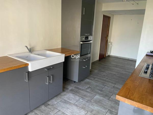 Appartement à vendre    4 pièces • 100 m2 La Seyne-sur-Mer