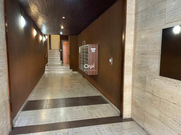 Appartement à vendre    4 pièces • 100 m2 La Seyne-sur-Mer