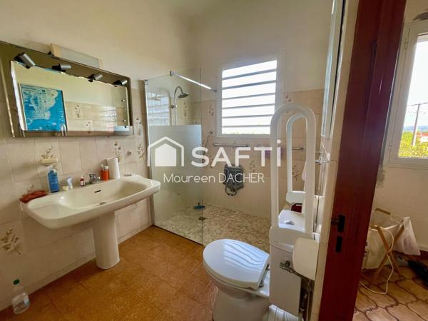 Villa vue sur le Morne Pitault – Calme & confort !