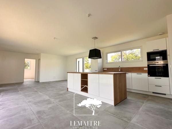 Maison neuve 143.22m² à proximité immédiate des commerces