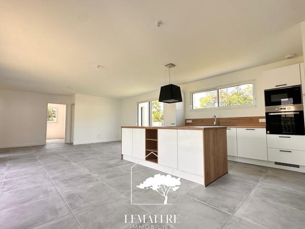 Maison neuve 143.22m² à proximité immédiate des commerces