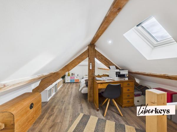 Belle maison individuelle de plein pied avec piscine 