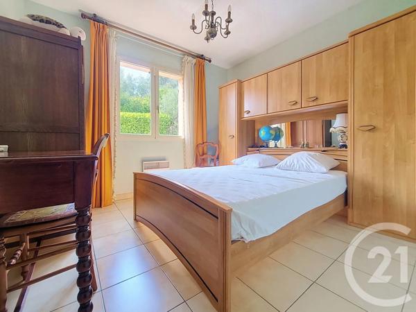 Maison à vendre  4 pièces - 105 m 2   DRAGUIGNAN  - 83