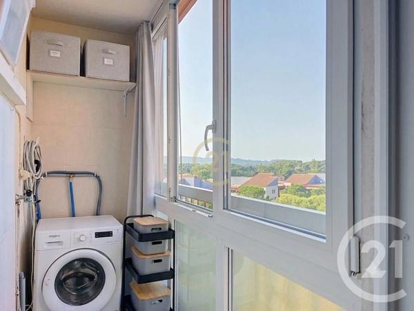 Appartement T3 à vendre  3 pièces - 78 m 2   SALON DE PROVENCE  - 13