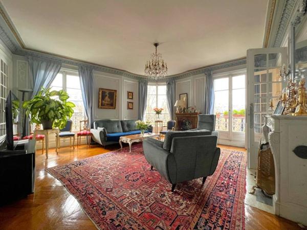 Appartement à vendre 6 pièces de 156 m²