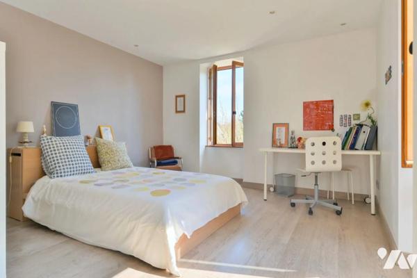 Maison d'exception proche MEXIMIEUX, de 380 m² habitables.