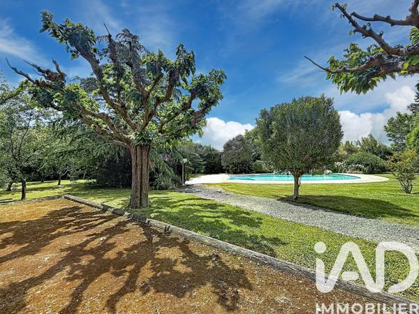Maison à vendre 7 pièces 220 m² Pézenas